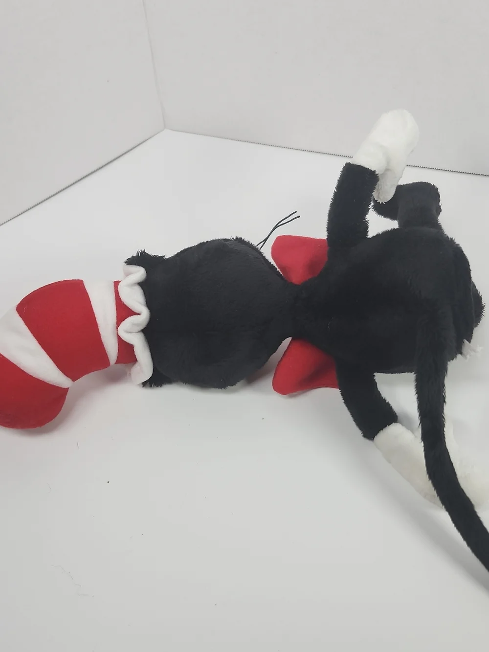 Universal Studios Dr. Seuss Cat In The Hat Plush